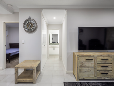 2 / 5 Oakland Avenue, Cloverdale