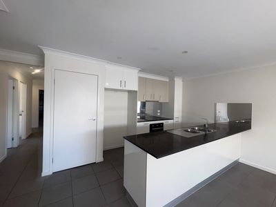 2 / 23 Firestone Ave, Pimpama