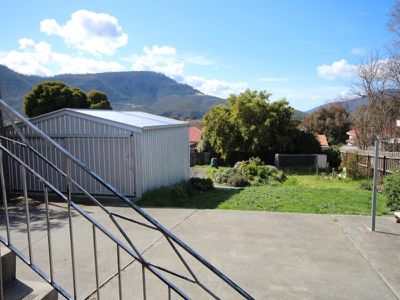 16 Barnett Ave, New Norfolk