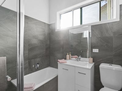 85 High Street, Seymour