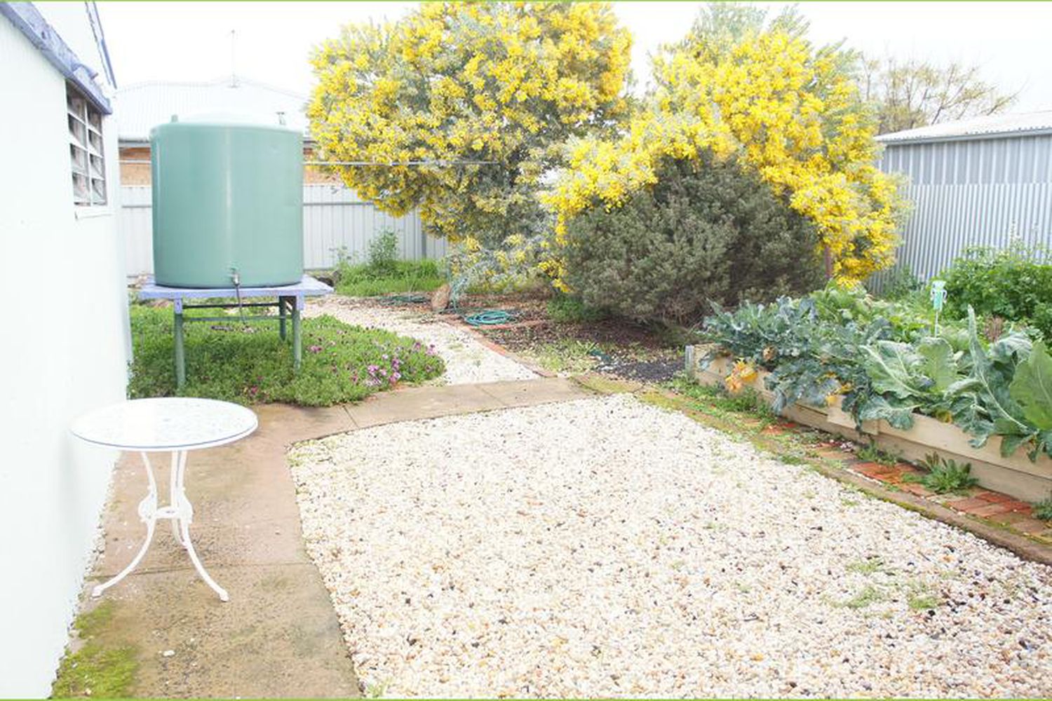 22 Rose Street, Horsham