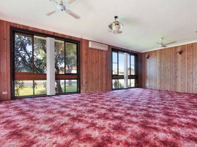 21 Woodford Avenue, Warilla
