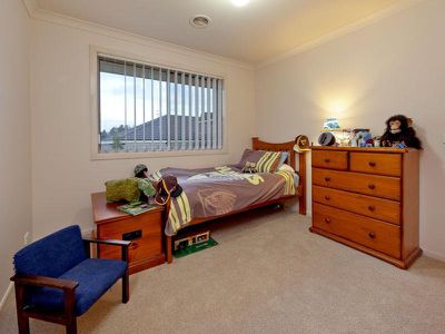 9 BISQUE COURT, Wodonga