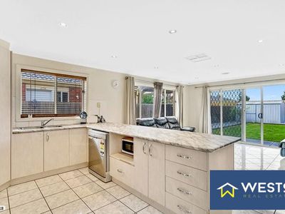 44 Finchley Park Crescent, Tarneit