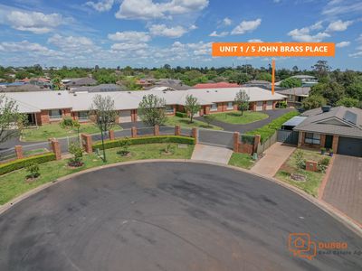 1 / 5 John Brass Place, Dubbo