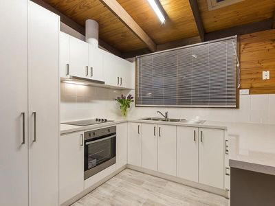 3 Roslyn Avenue, Rye