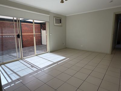 14 Latham Street, Werribee