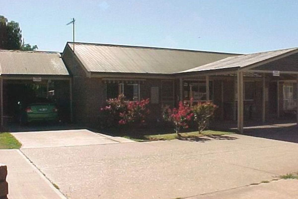 1 / 11 Early Street, Mansfield