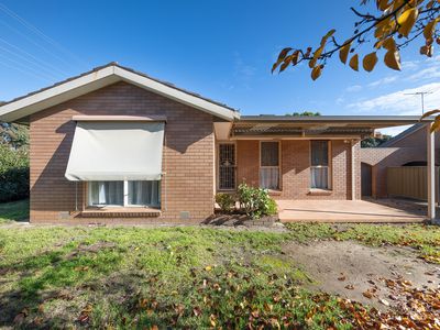 2 / 108 HUONS HILL ROAD, Wodonga