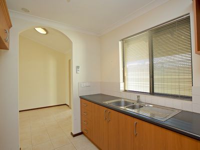 8/9-11 Hinderwell Street, Scarborough