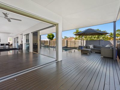 27 Greendragon Crescent, Upper Coomera