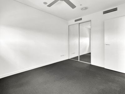 2012 / 16 Hamilton Place, Bowen Hills