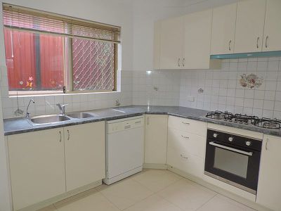 A / 7 Changton Way, Westminster