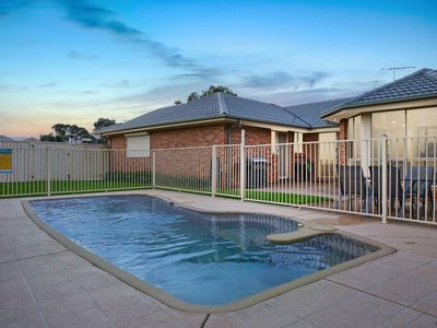 2 Passionfruit Way, Glenwood