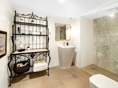 4 Old Burleigh Road, Surfers Paradise