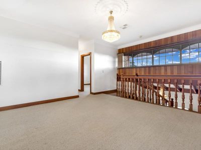 18 Palomino Drive, Auldana