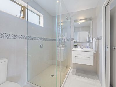 58 Sunrise Avenue, Mairangi Bay