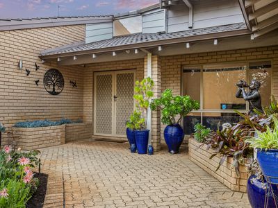 47 Paterson Gardens, Winthrop