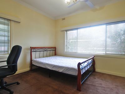 1235 North Road, Oakleigh
