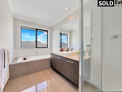 13 Destiny Drive, Cranbourne North