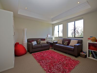 26 Weaponess Road, Scarborough
