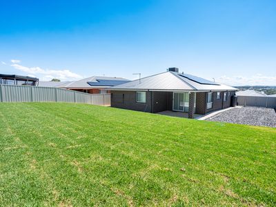 91 JACKEROO CIRCUIT, Thurgoona
