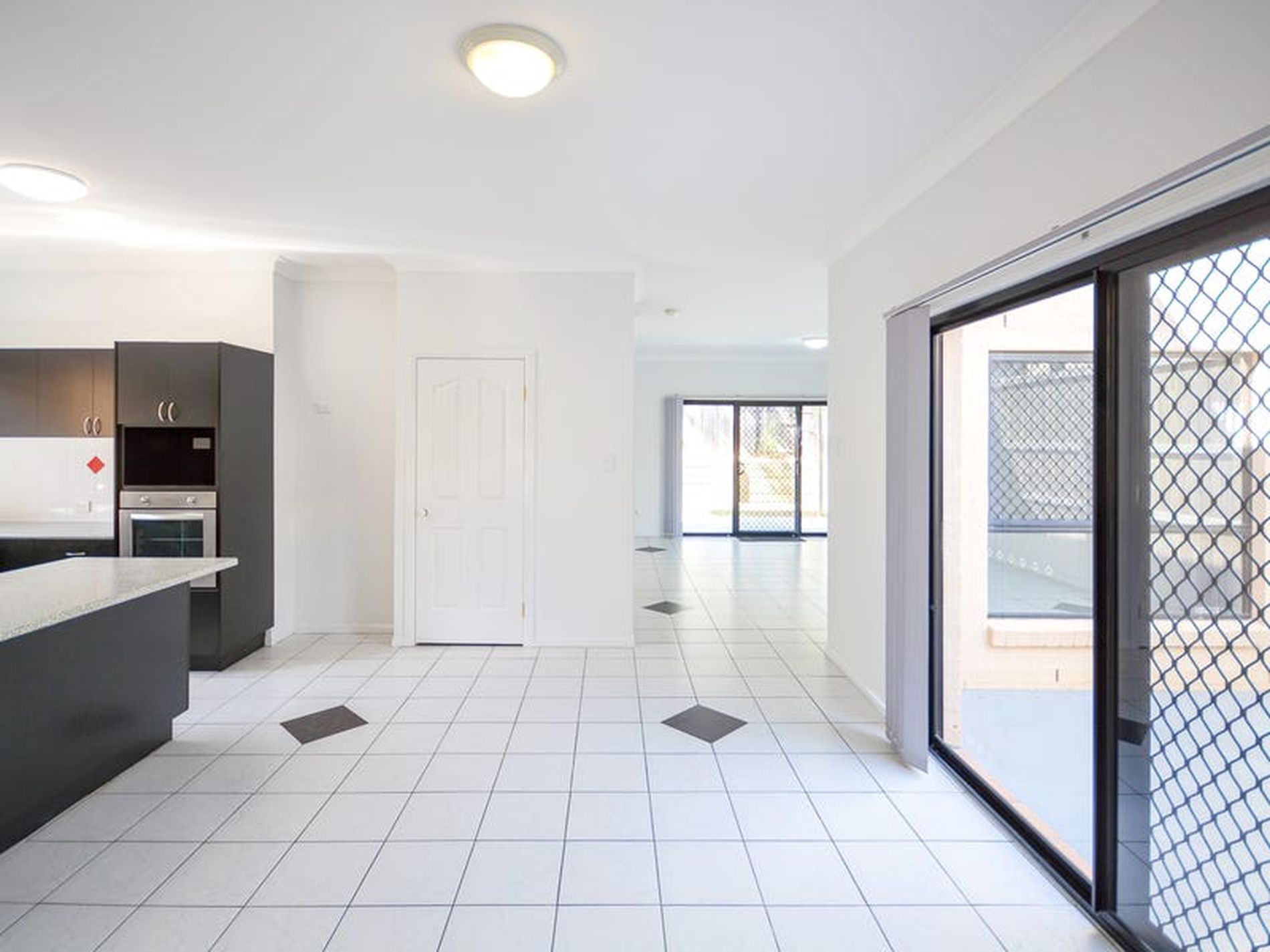 8 Forest Ridge Court, Springfield Lakes