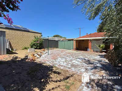 21 Barrows Way, Balga