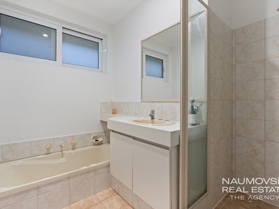 155 Hillsborough Drive, Nollamara