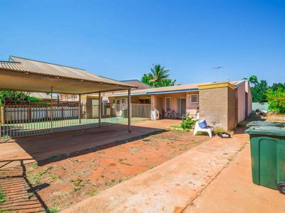 2 Edwins Way, South Hedland