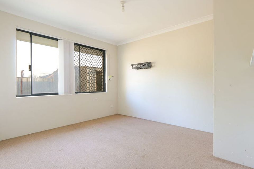 1 Kookynie Loop , Baldivis