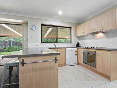 6 Brighton Court, Wakerley