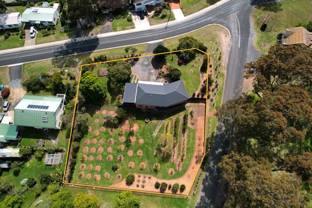 11 Old Highway, Narooma