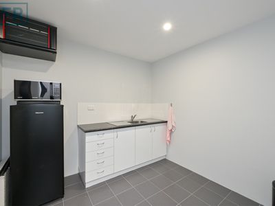 4 / 35 Tamara Drive, Cockburn Central