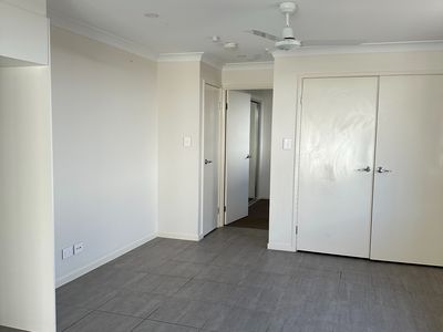 2 / 14 Creekstone Ave "Edens Crossing", Redbank Plains