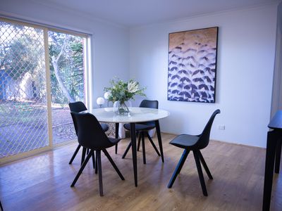 7 Carmarthen Close, Werribee