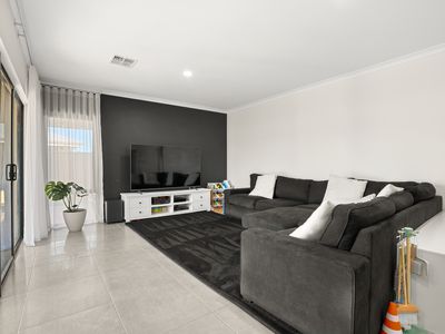3 MIKADO RISE, Madora Bay