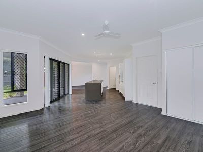 4 Wooraka Street, Rochedale South