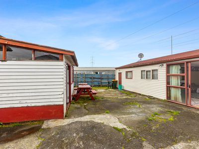 6 Julian Place, Otara