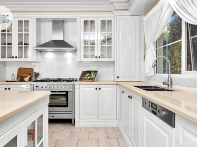 16 Bannockburn Road, Pymble