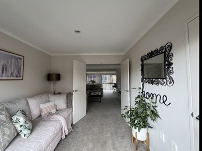 4 / 9 Fuller Close, Levin