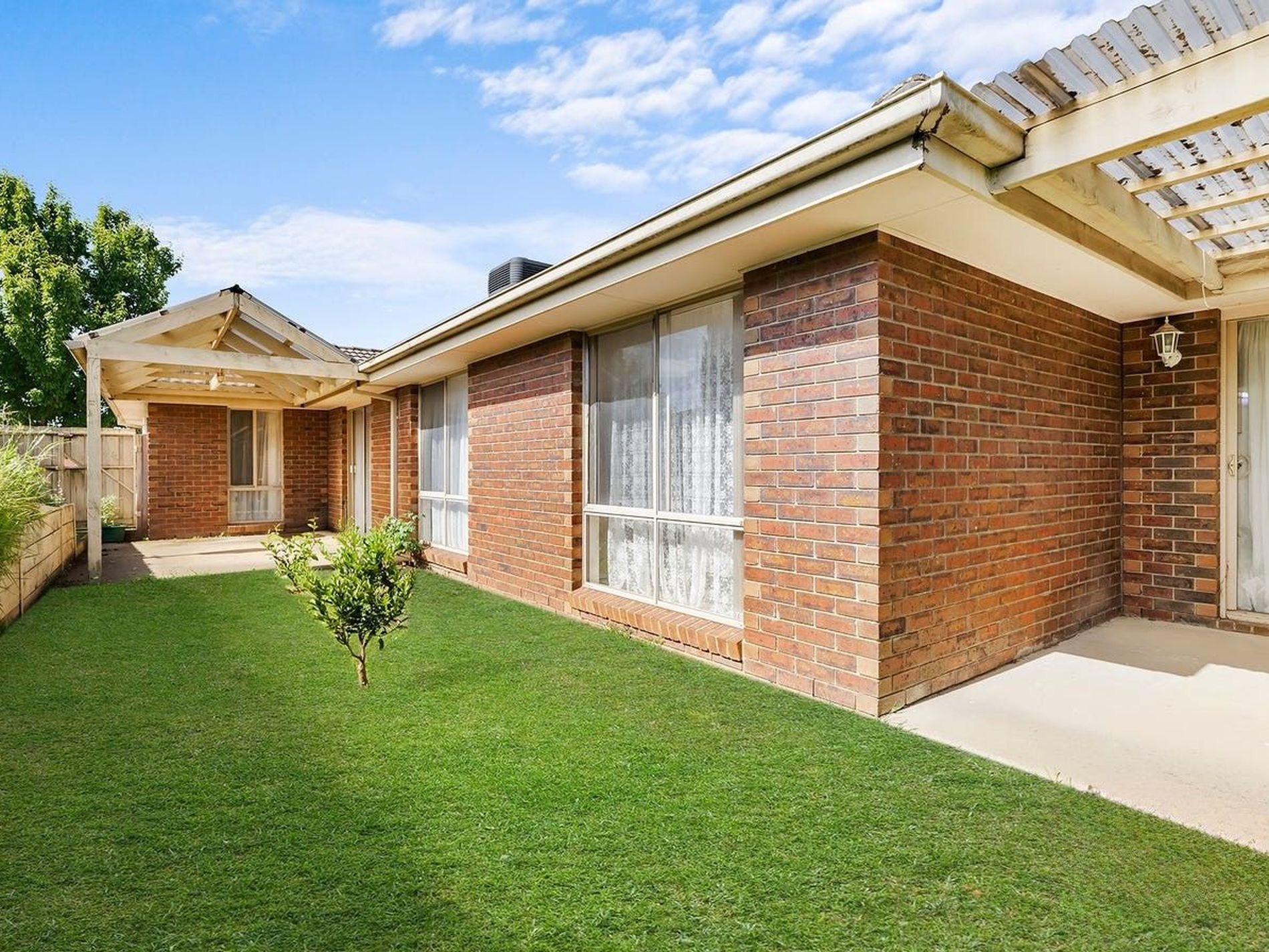 16 Burlington Chase, Hampton Park