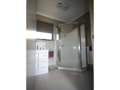 2 / 60A Dodgin Street, Wynyard