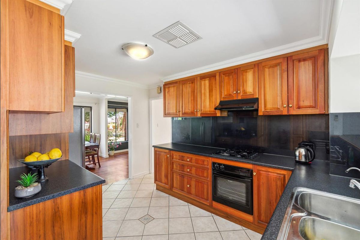 42 Garnet Drive, Salisbury East