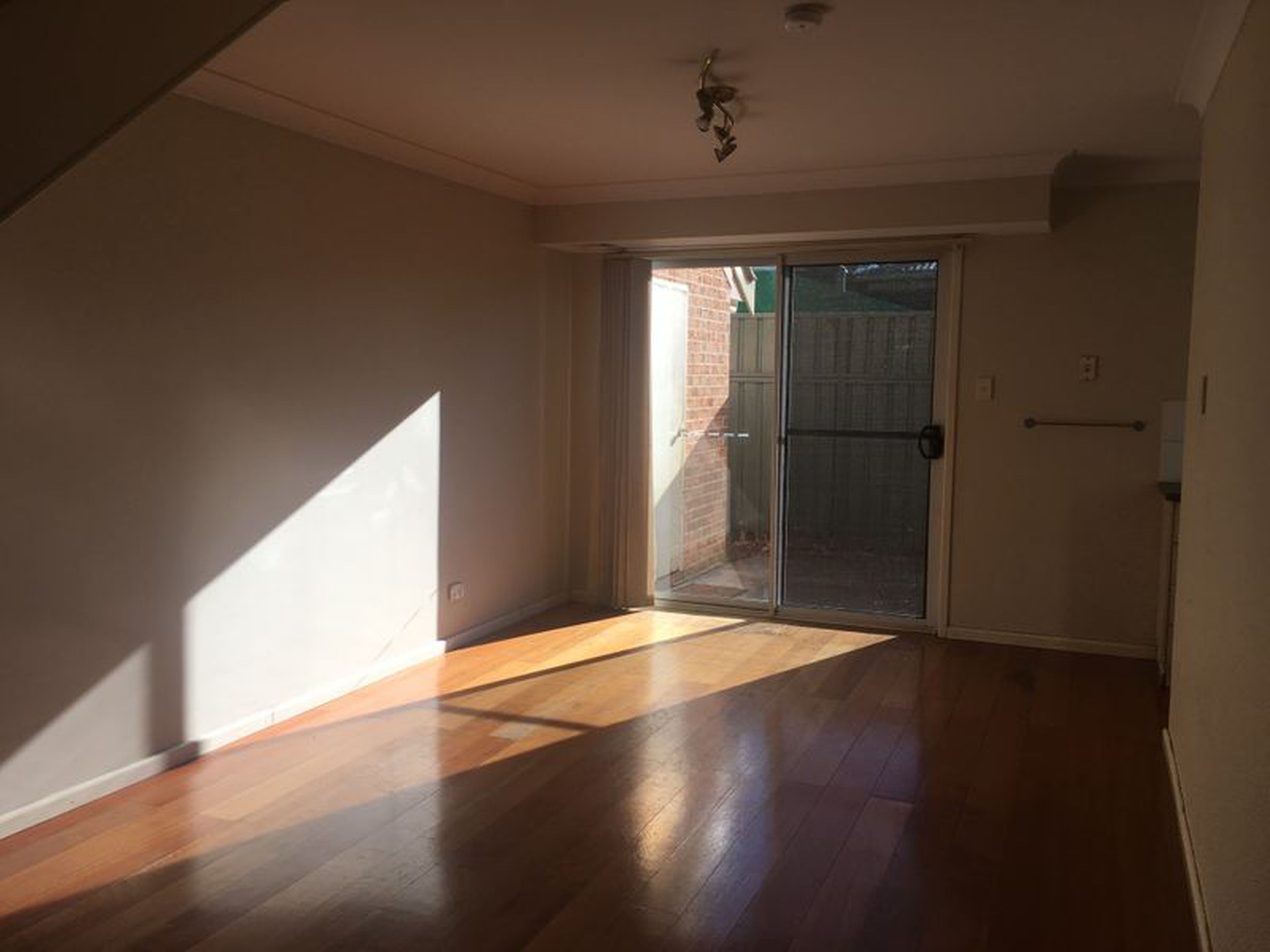 22 / 29-35 Bringelly Road, KINGSWOOD