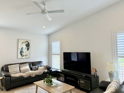 98 / 5 Serenity Drive, Eli Waters