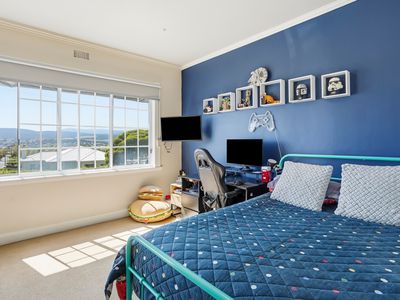 12 Strahan Road, Newstead