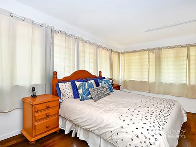 33 Cypress St, Inala
