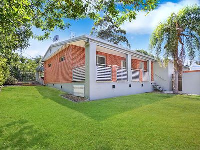 37 Palm Drive, Mooloolaba