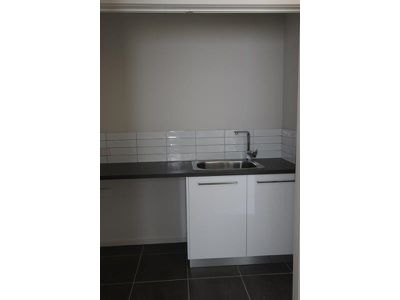 1A Mack Court, Belmont